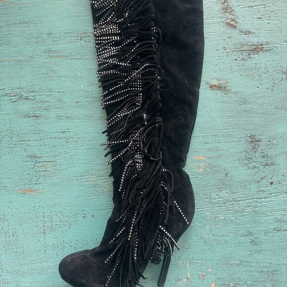 Shoes - Super Fun 3" stilleto heel black fringe boots size 6